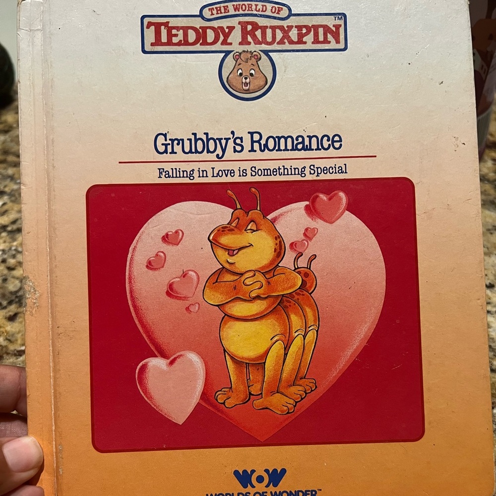 Vintage Teddy Ruxpin Book‎